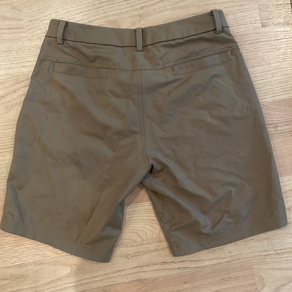 Lululemon 9 inch commission shorts, size 30 - Picture 2 of 3